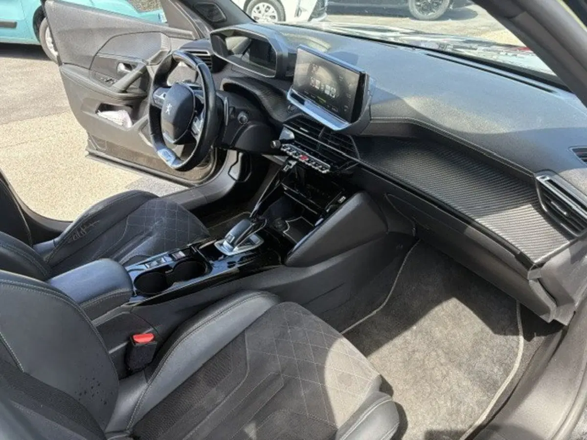 Peugeot 2008 usata a Macerata (11)