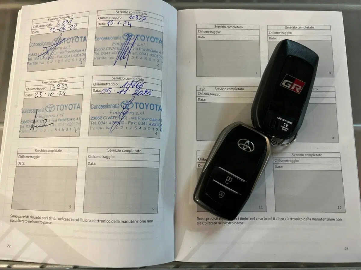 Toyota GR Yaris usata a Lecco (13)