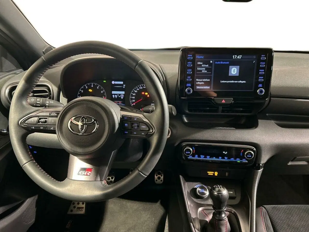 Toyota GR Yaris usata a Lecco (8)