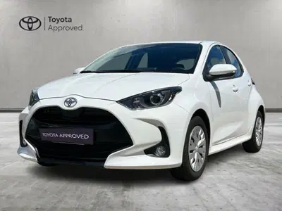 Toyota Yaris 1.0 5 porte Active del 2022 usata a Poggiridenti