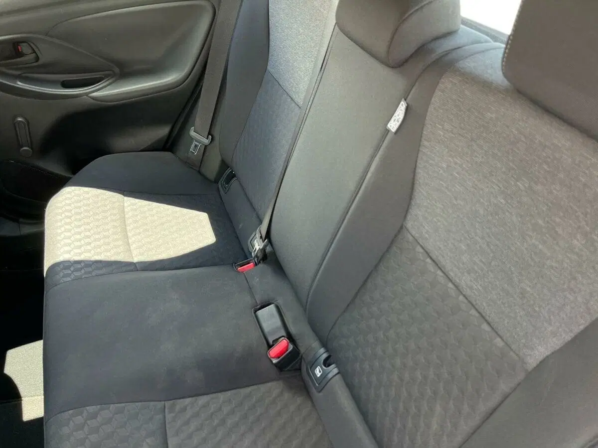 Toyota Yaris usata a Sondrio (10)