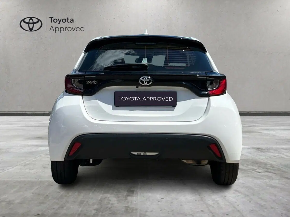 Toyota Yaris usata a Sondrio (11)