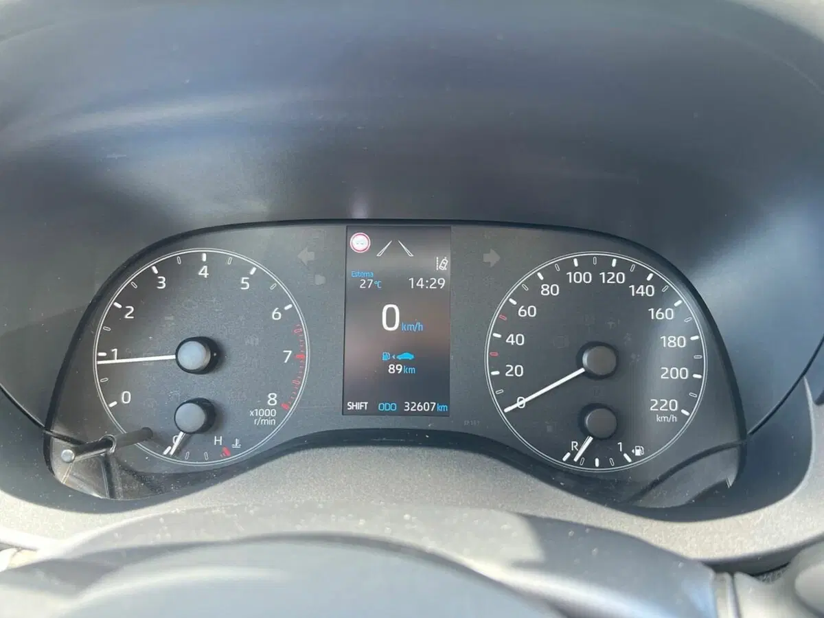 Toyota Yaris usata a Sondrio (8)