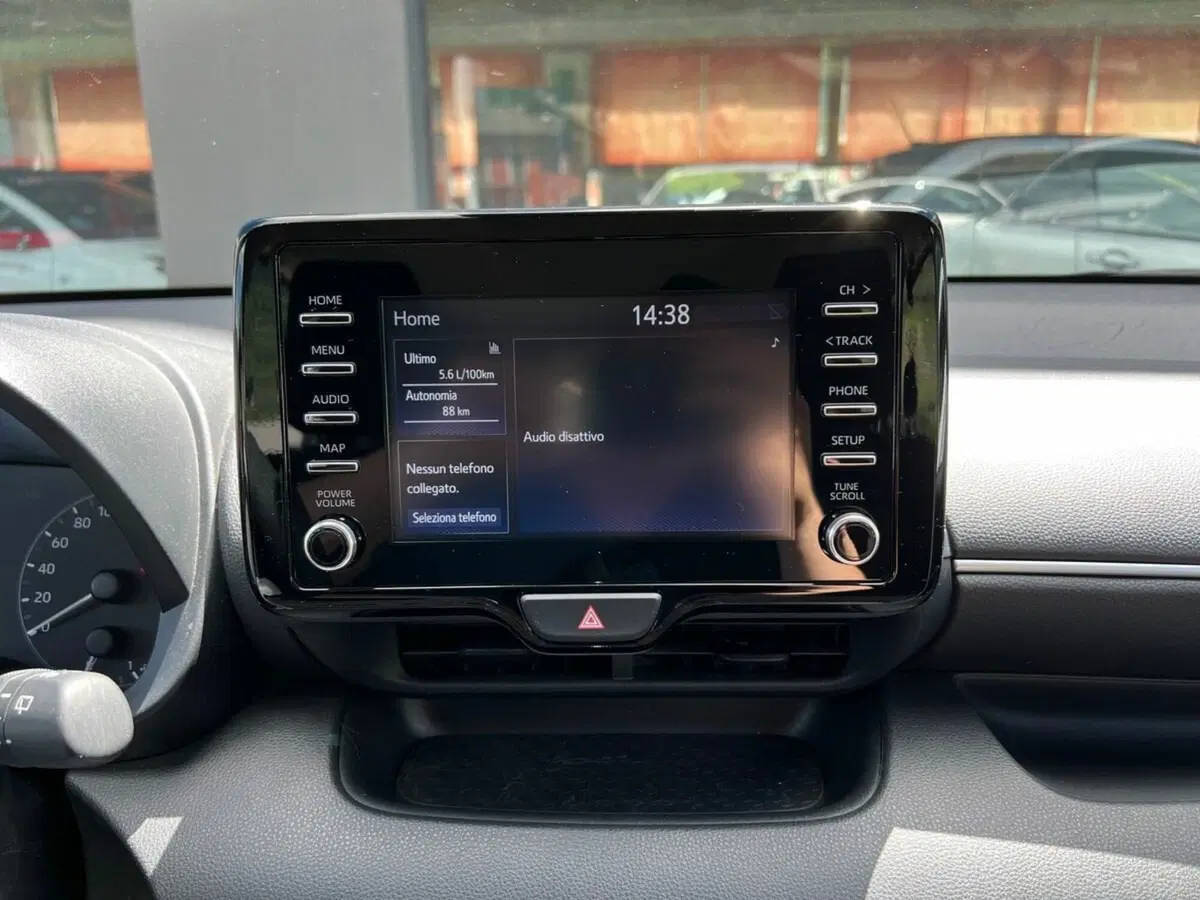 Toyota Yaris usata a Sondrio (9)