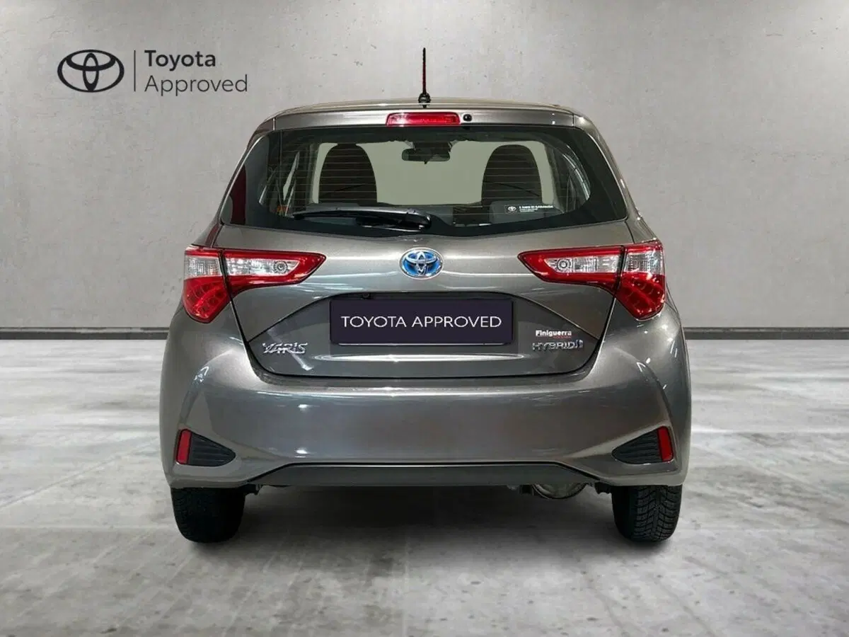 Toyota Yaris usata a Lecco (11)