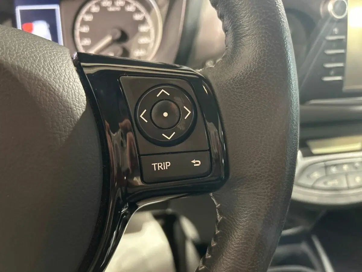 Toyota Yaris usata a Lecco (19)