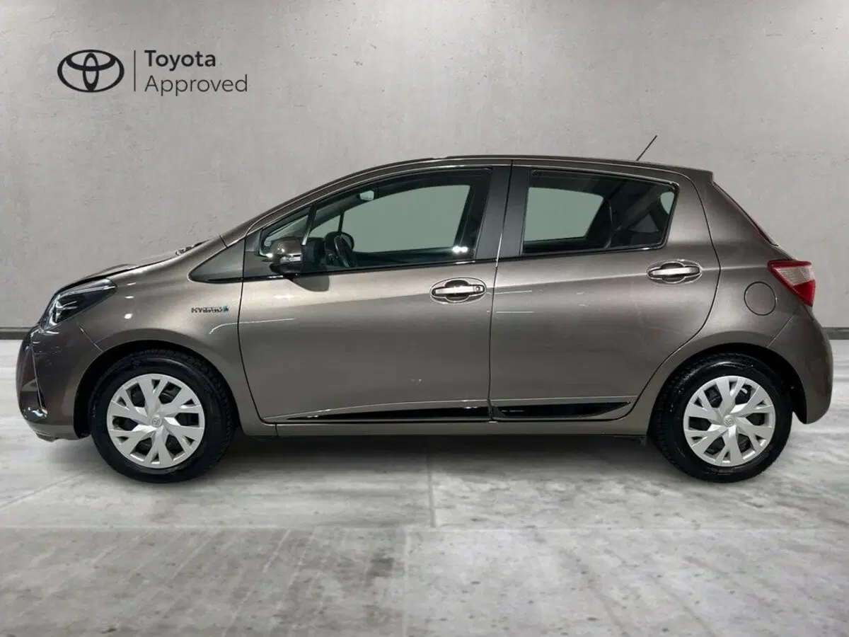 Toyota Yaris usata a Lecco (2)