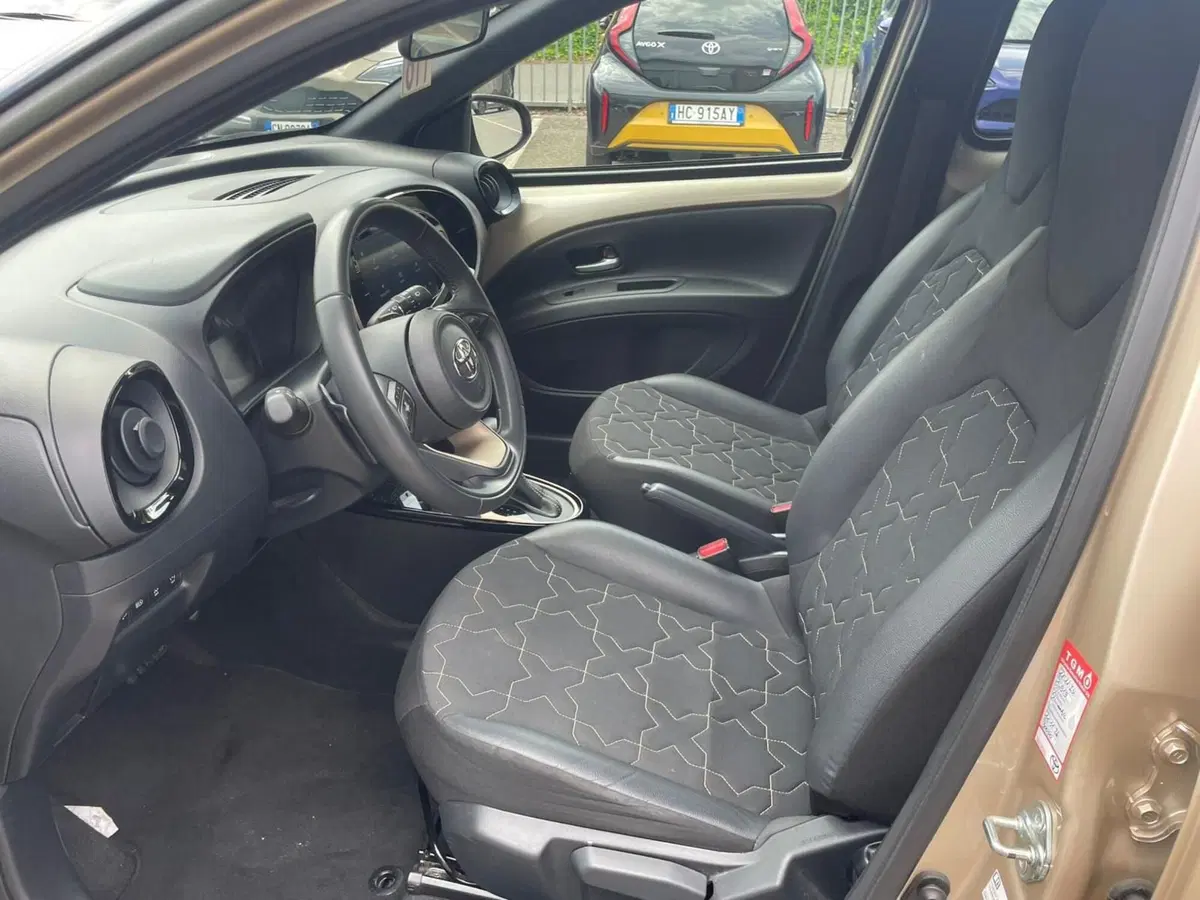Toyota Aygo X usata a Piacenza (15)