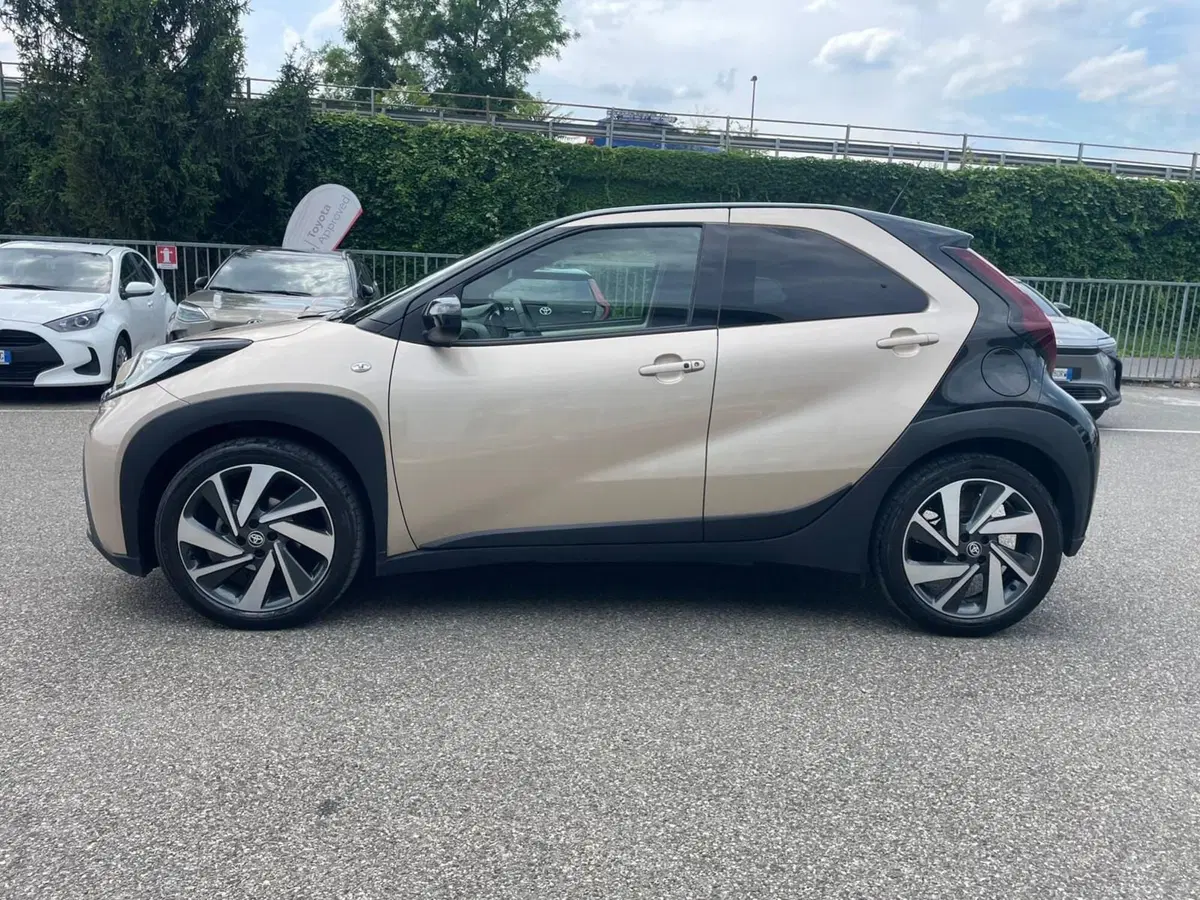 Toyota Aygo X usata a Piacenza (8)