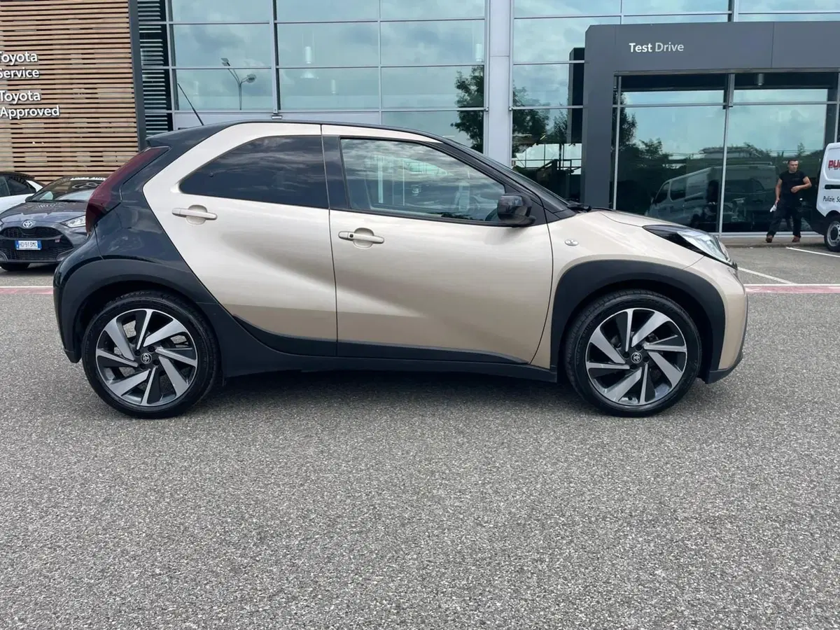 Toyota Aygo X usata a Piacenza (9)