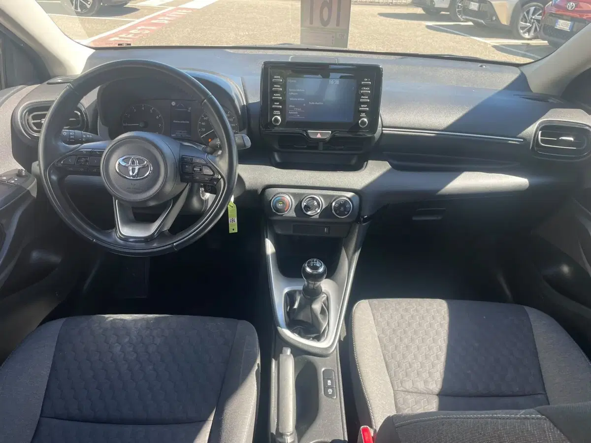 Toyota Yaris usata a Piacenza (12)