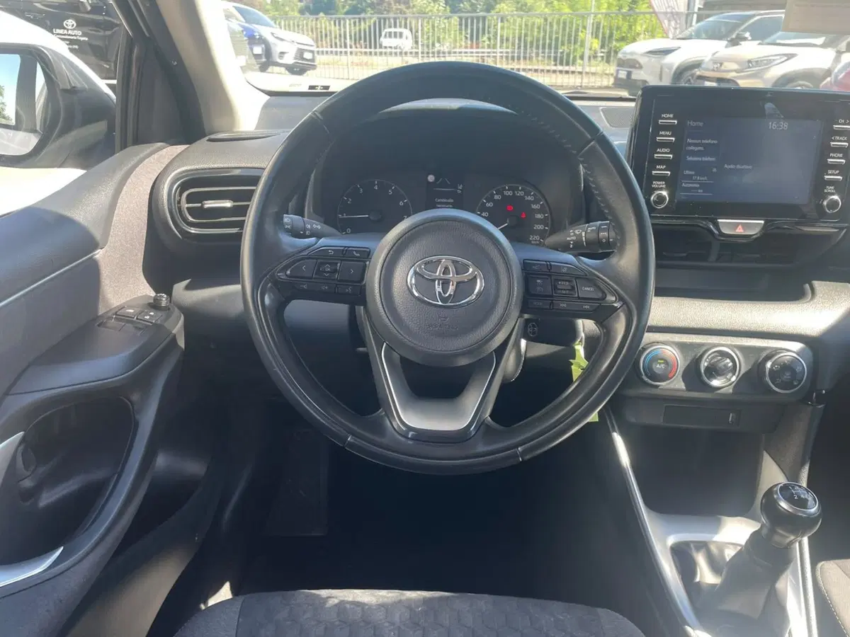 Toyota Yaris usata a Piacenza (13)