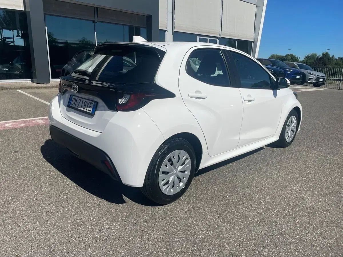 Toyota Yaris usata a Piacenza (7)