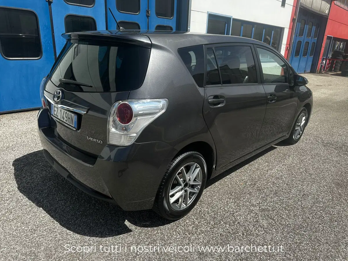 Toyota Verso usata a Trento (3)