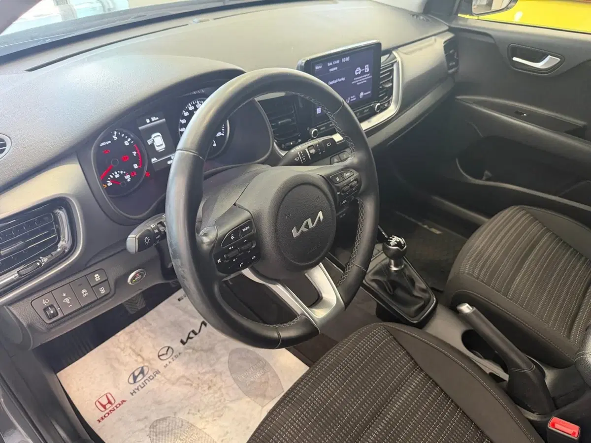 Kia Stonic usata a Napoli (11)