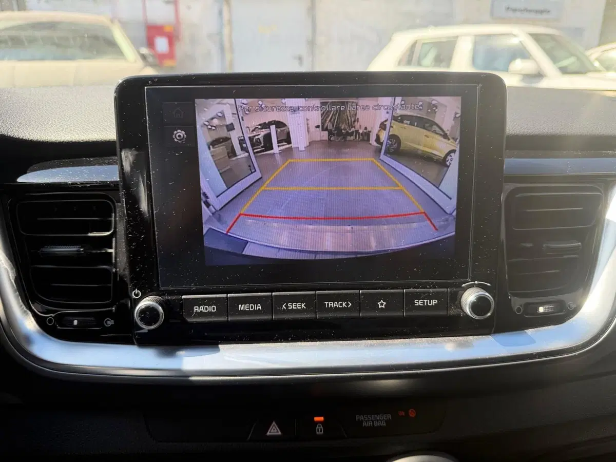 Kia Stonic usata a Napoli (15)