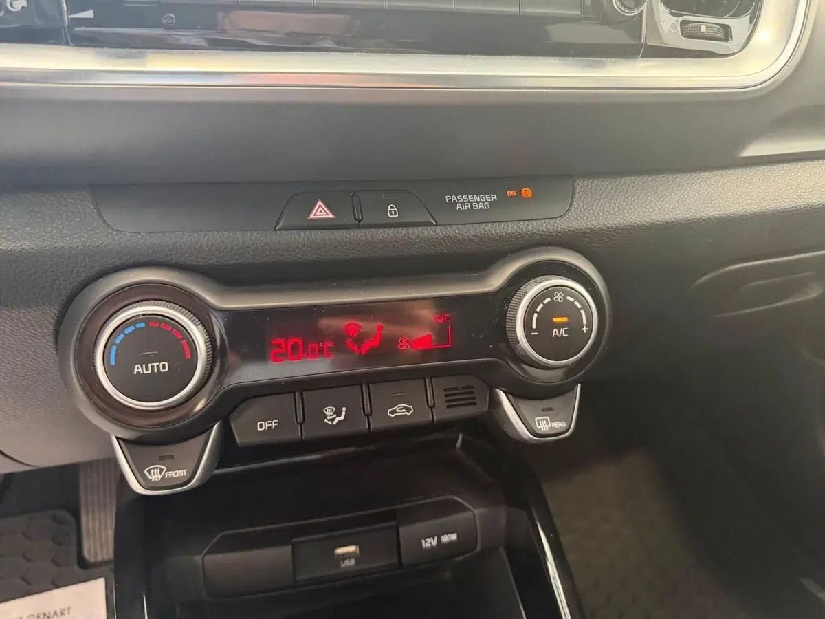 Kia Stonic usata a Napoli (16)