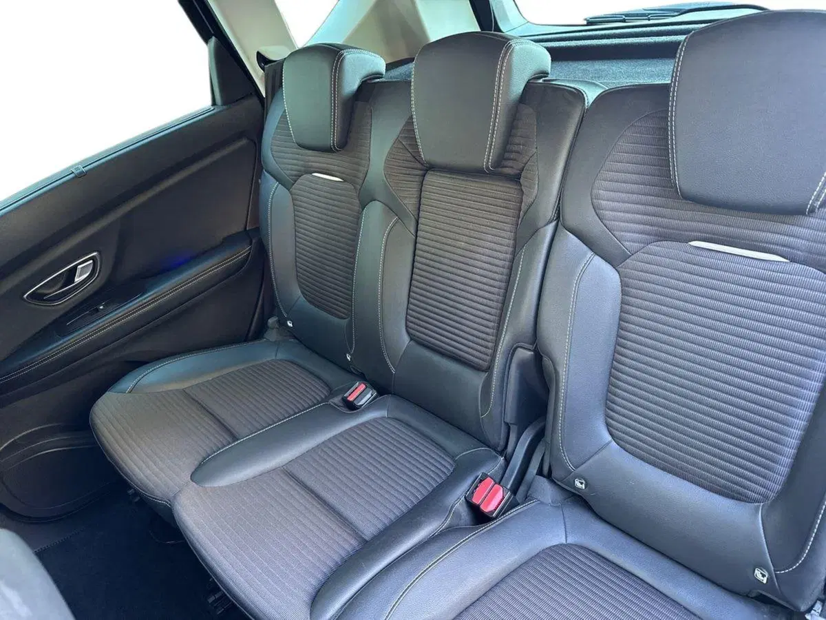 Renault Grand Scénic usata a Prato (20)