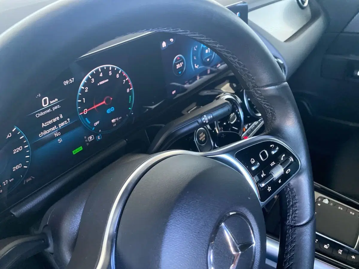 Mercedes-Benz GLA SUV usata a Bergamo (11)