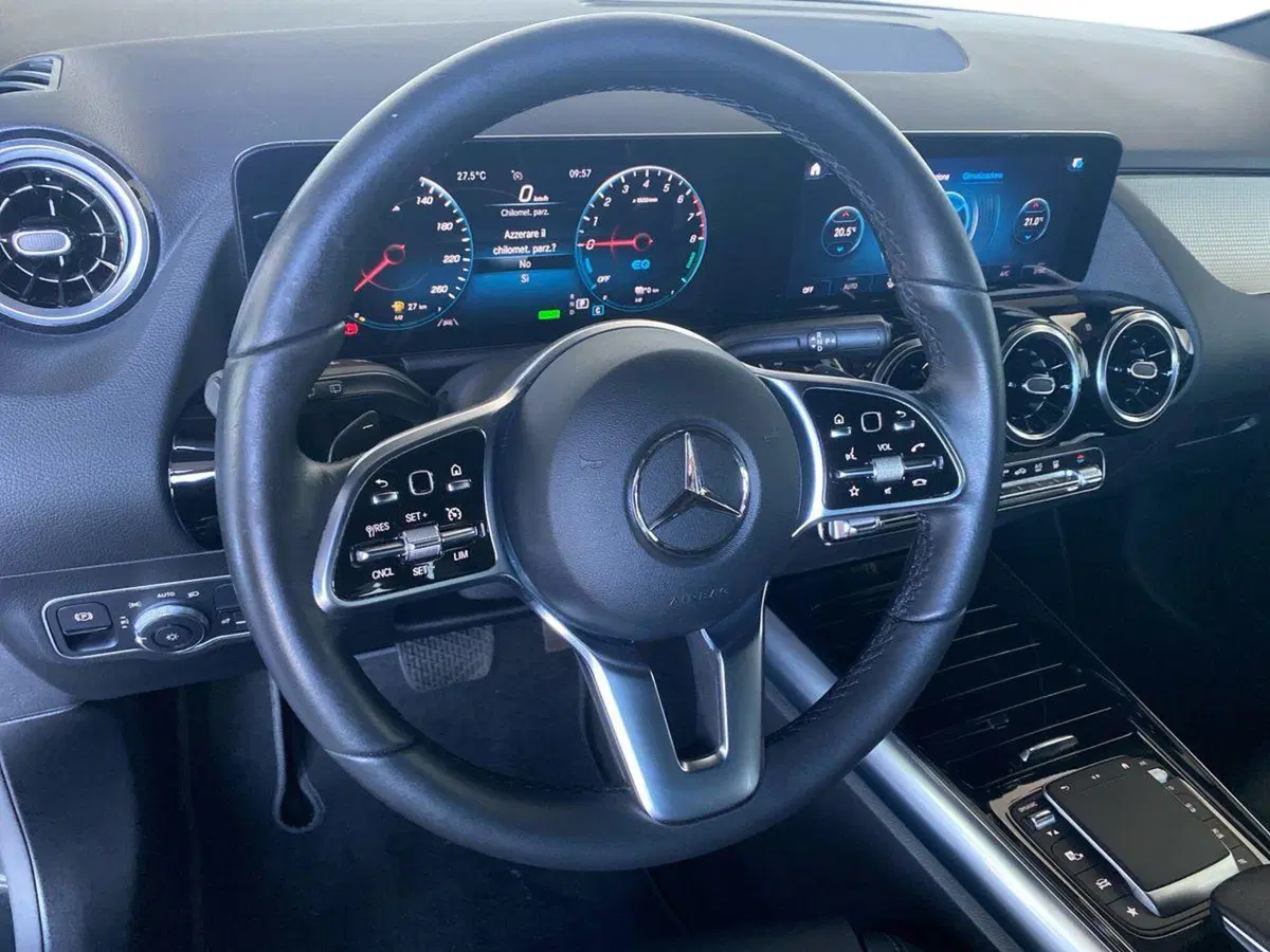 Mercedes-Benz GLA SUV usata a Bergamo (9)
