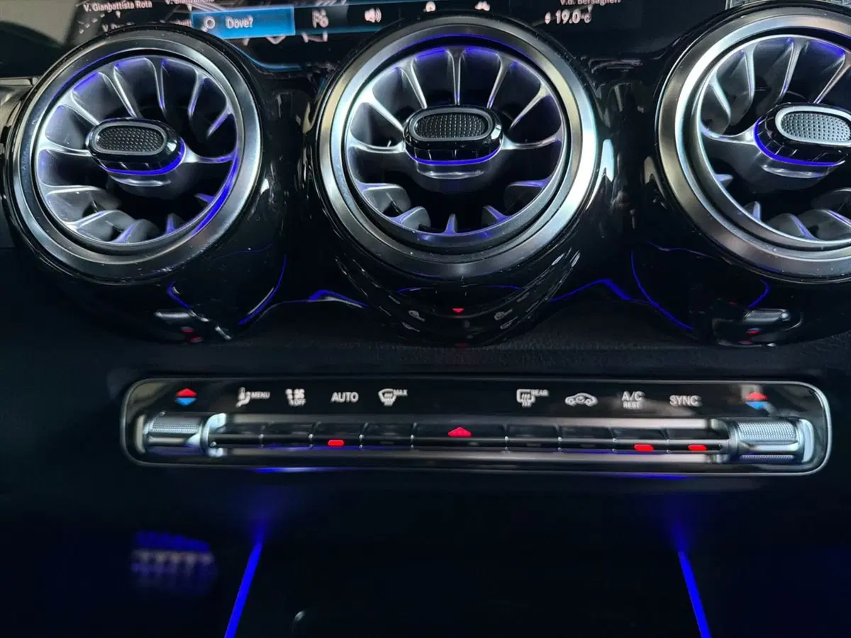 Mercedes-Benz GLB usata a Bergamo (16)