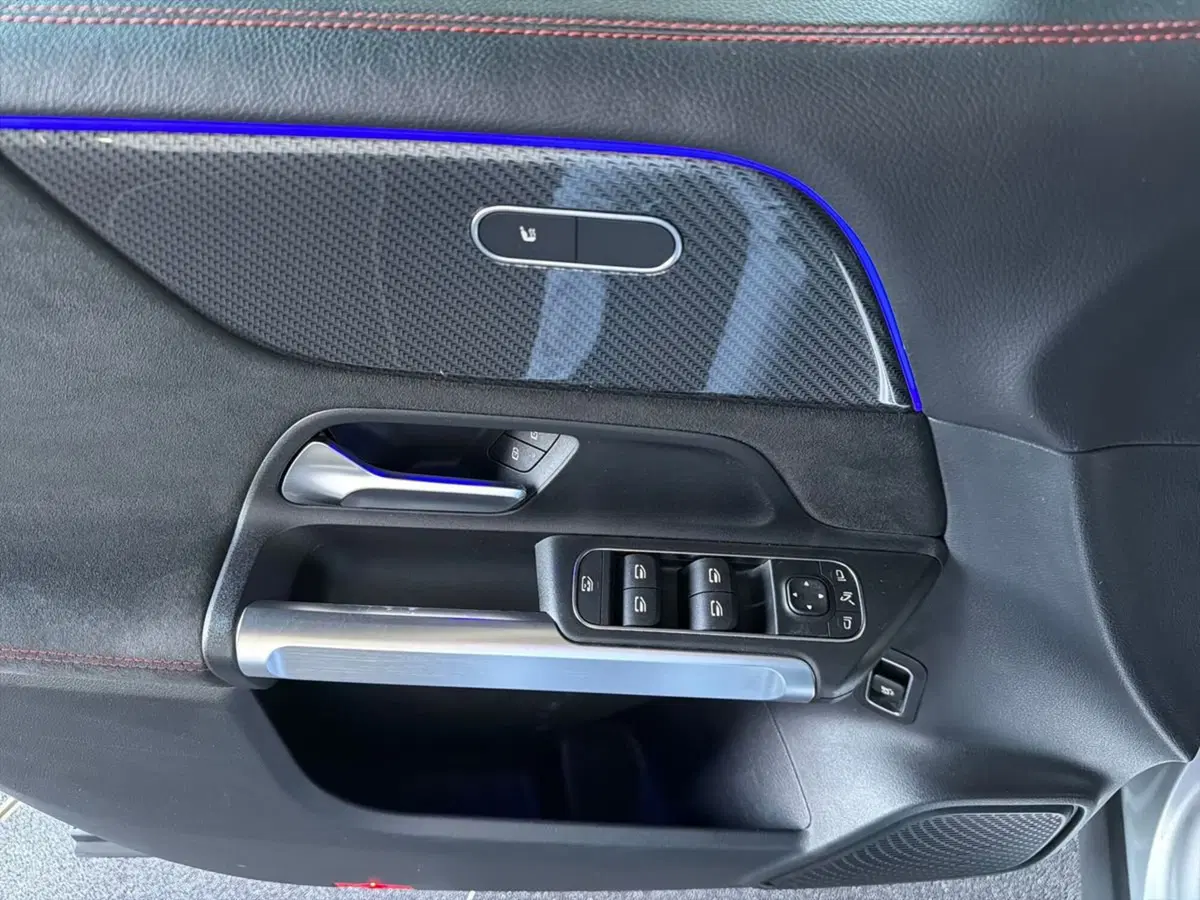 Mercedes-Benz GLB usata a Bergamo (18)