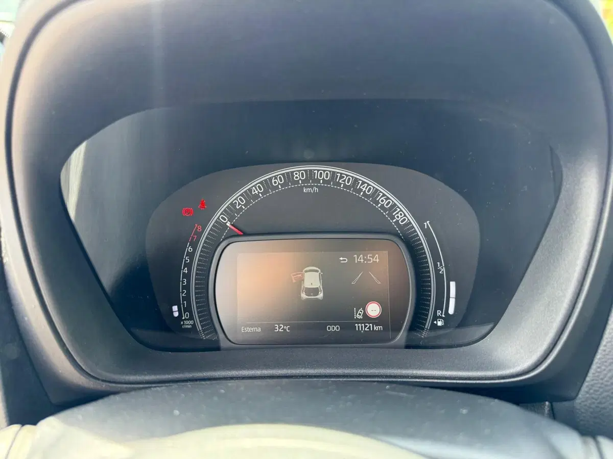 Toyota Aygo X usata a Modena (10)