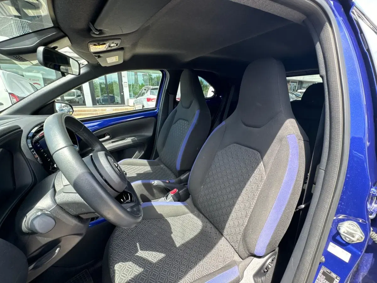 Toyota Aygo X usata a Modena (13)