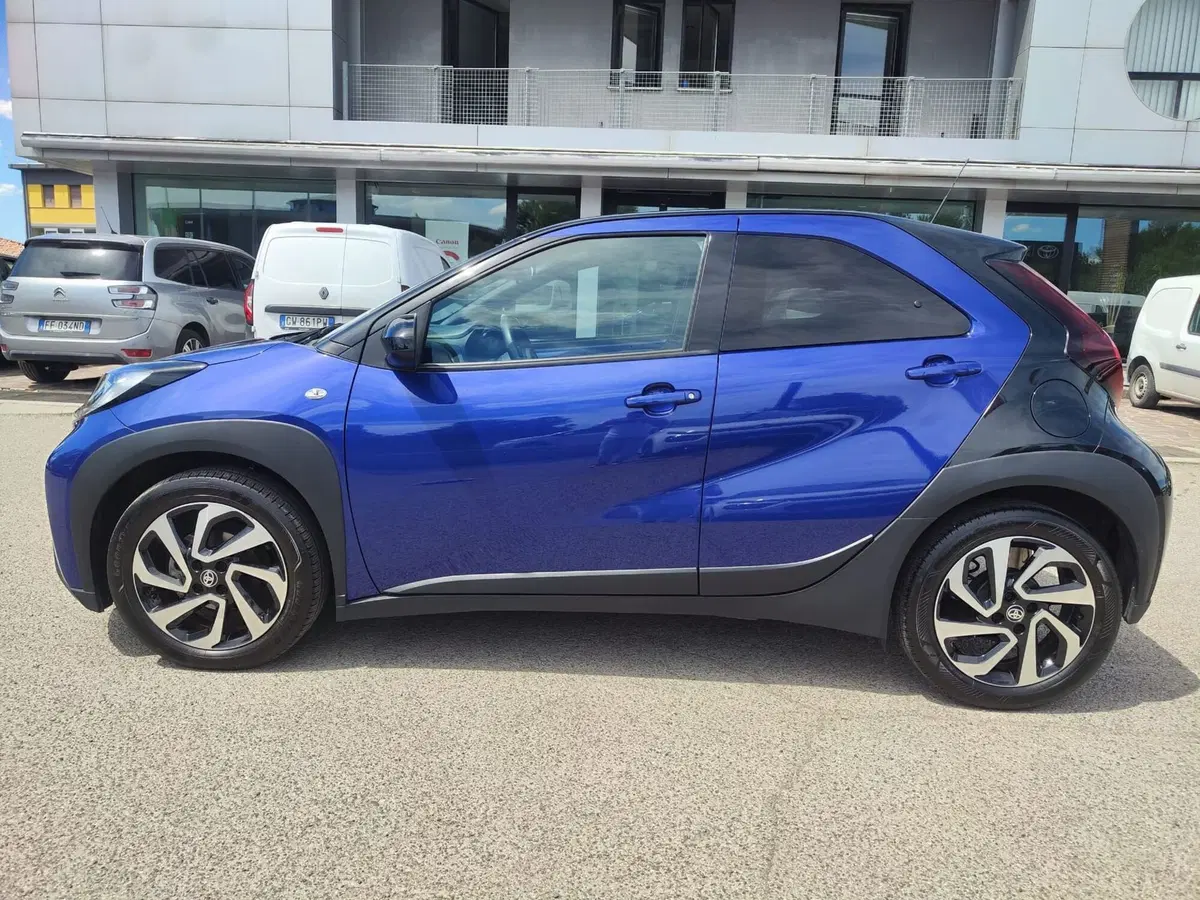 Toyota Aygo X usata a Modena (9)