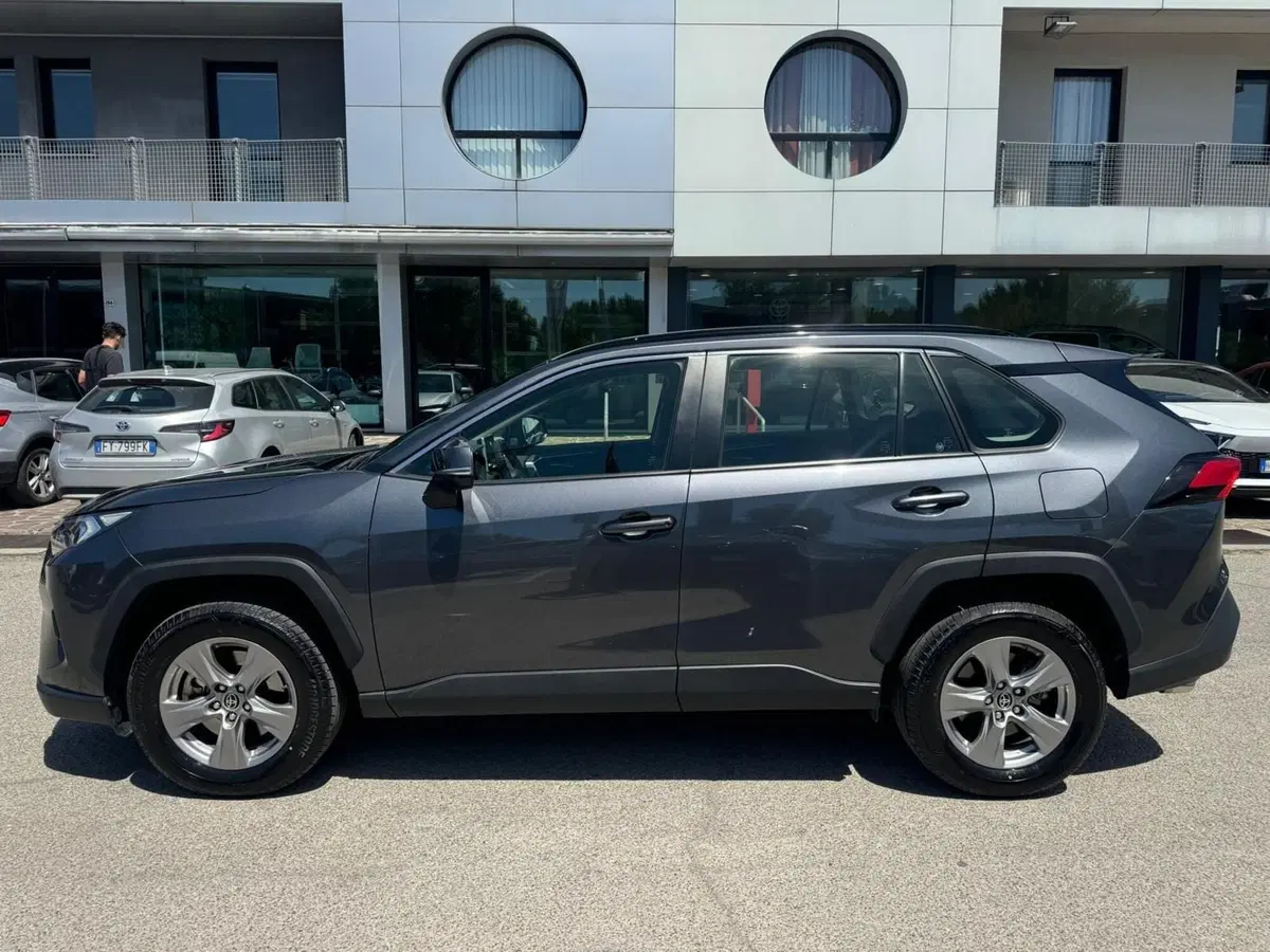 Toyota Rav4 usata a Modena (9)