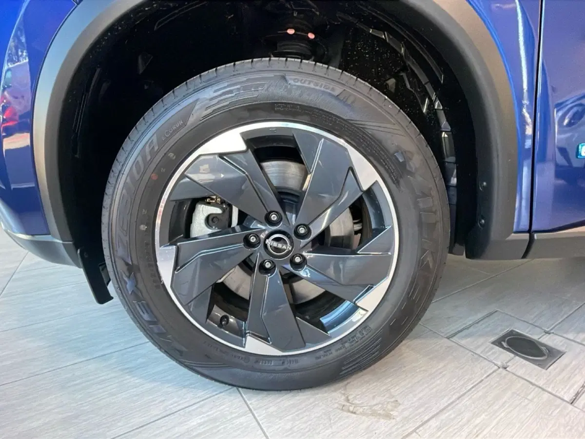Nissan X-Trail nuova a Bologna (8)