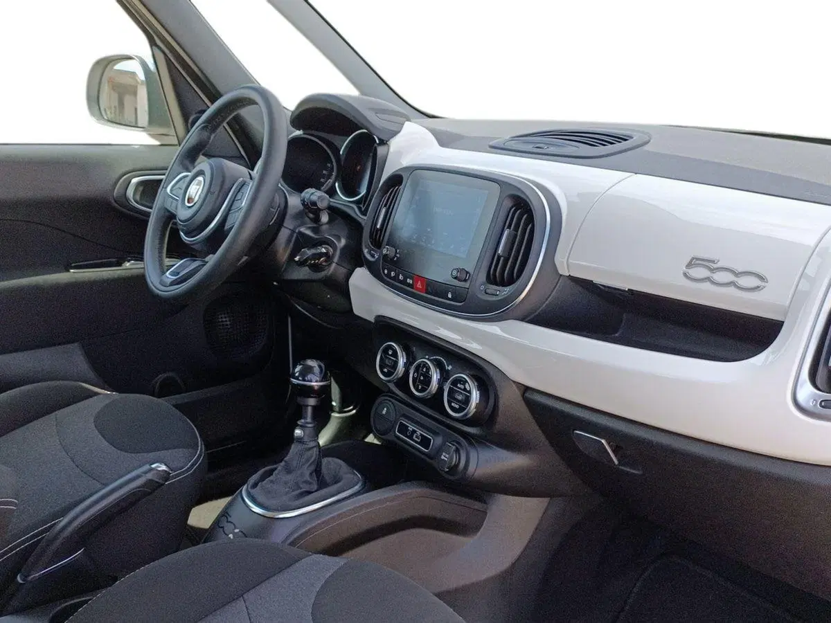 Fiat 500L usata a Bari (9)