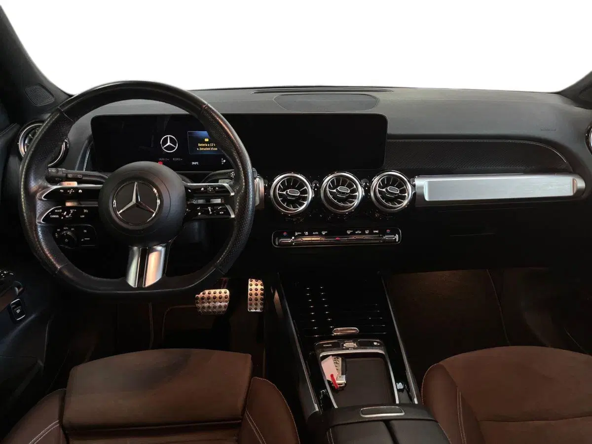 Mercedes-Benz GLB usata a Bari (8)