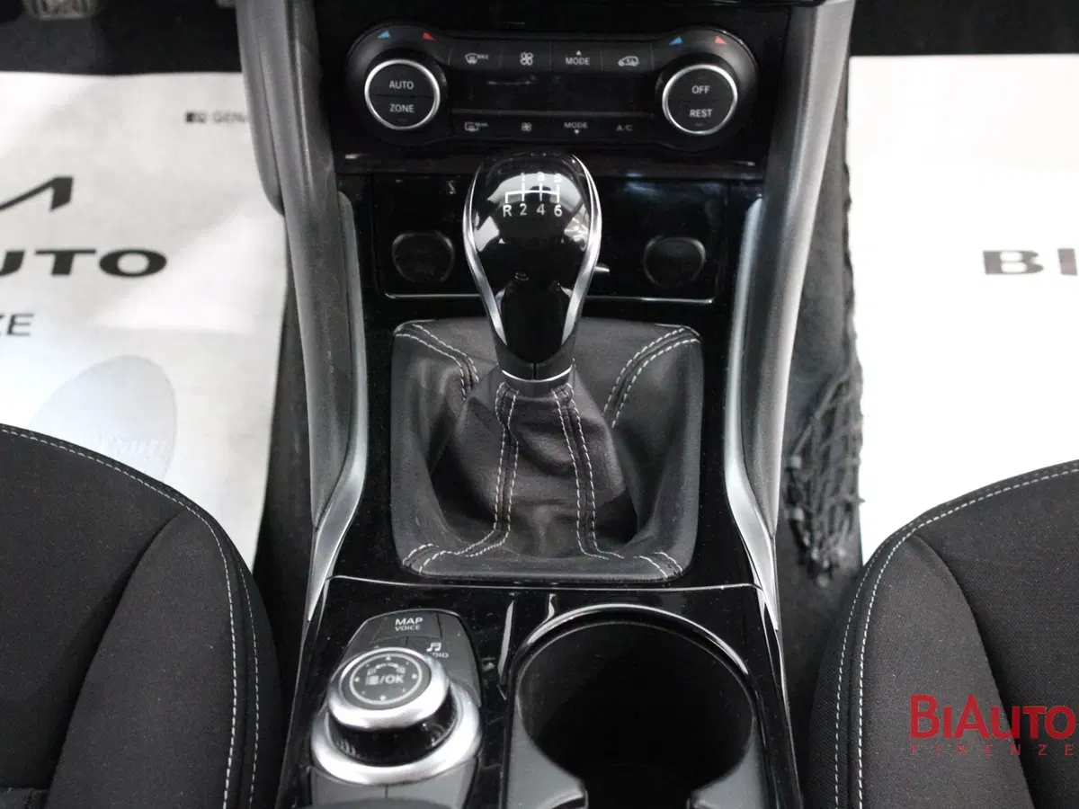 Infiniti Q30 usata a Firenze (15)