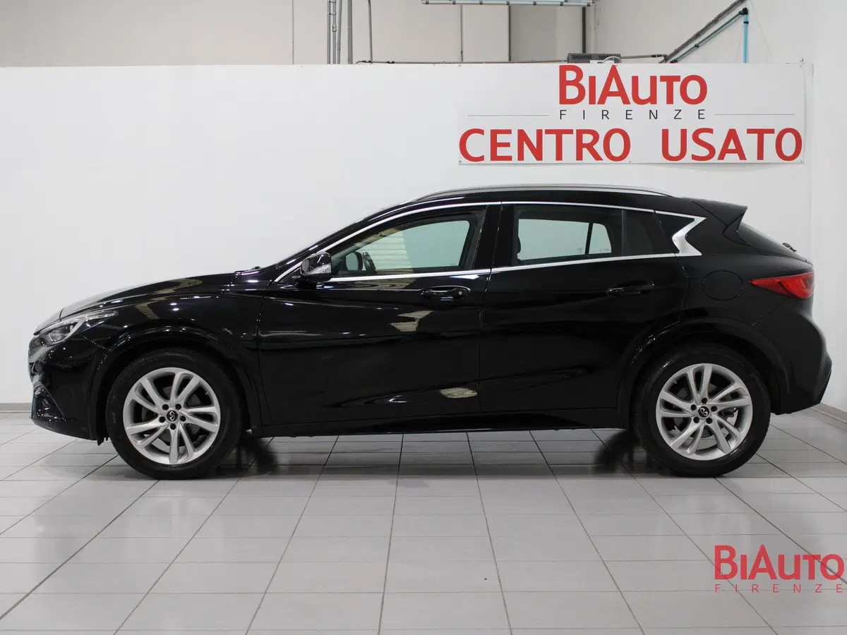 Infiniti Q30 usata a Firenze (18)