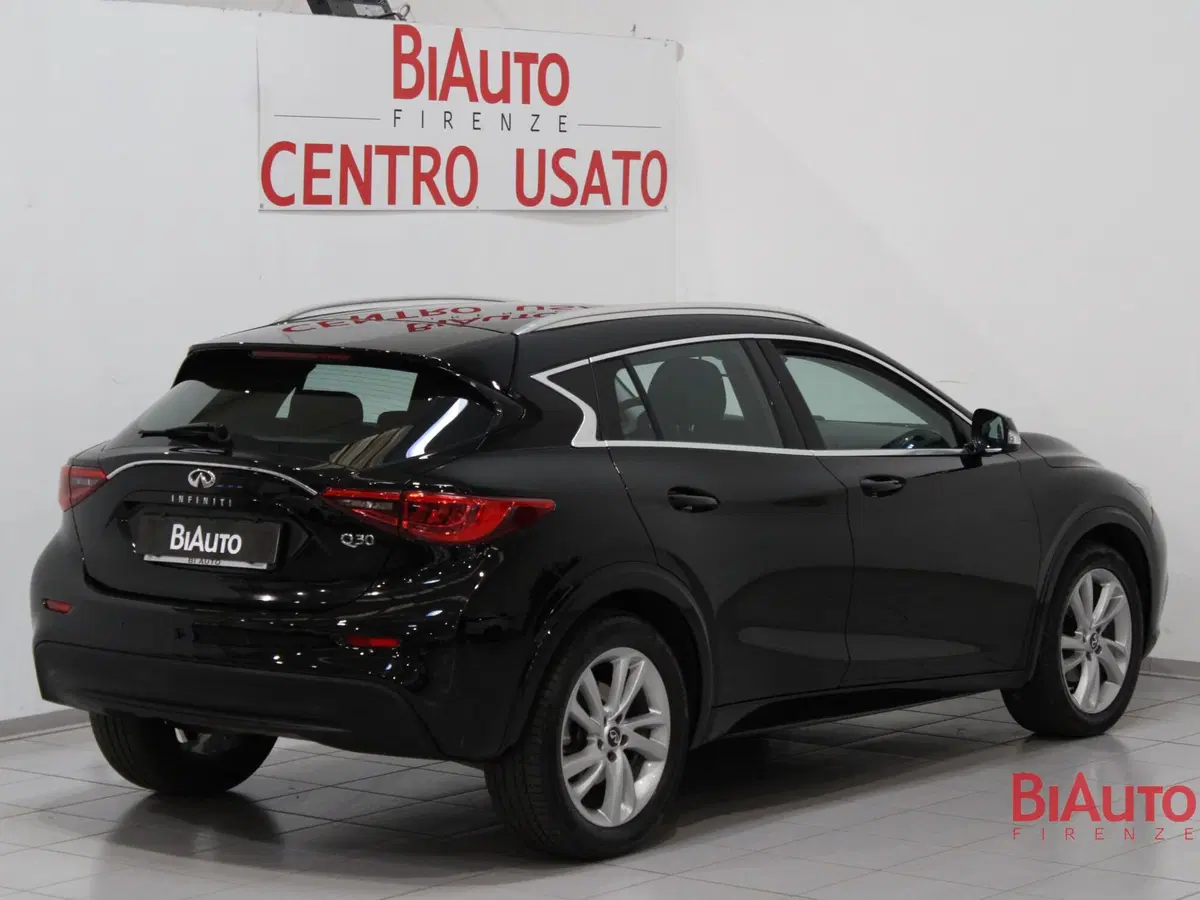 Infiniti Q30 usata a Firenze (2)