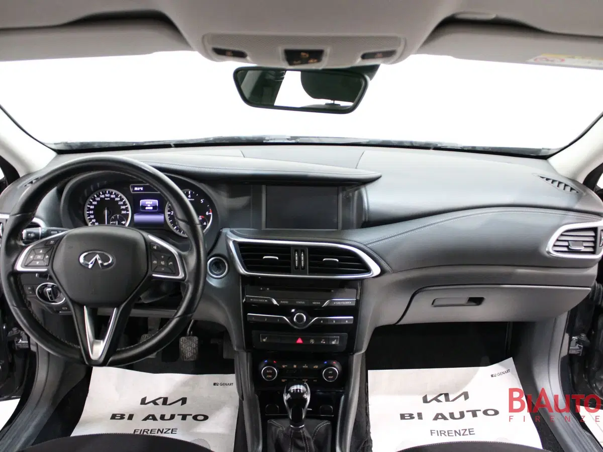 Infiniti Q30 usata a Firenze (9)
