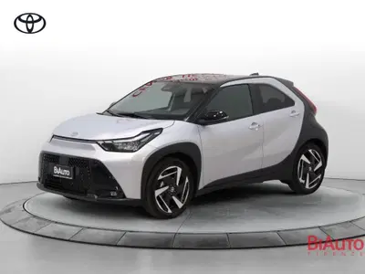 Toyota Aygo X 1.5 hybrid Premium e-cvt nuova a Sesto Fiorentino