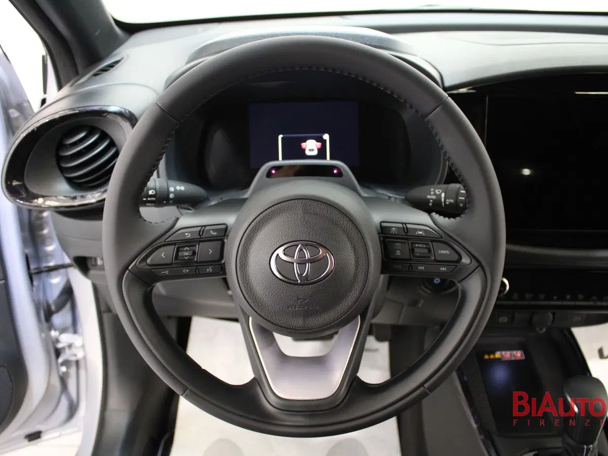 Toyota Aygo X nuova a Firenze (10)