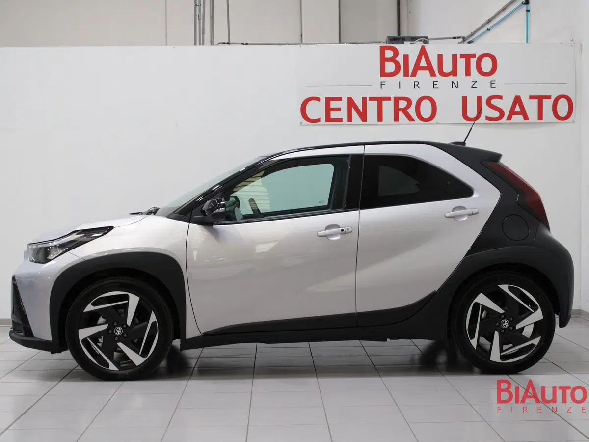 Toyota Aygo X nuova a Firenze (18)
