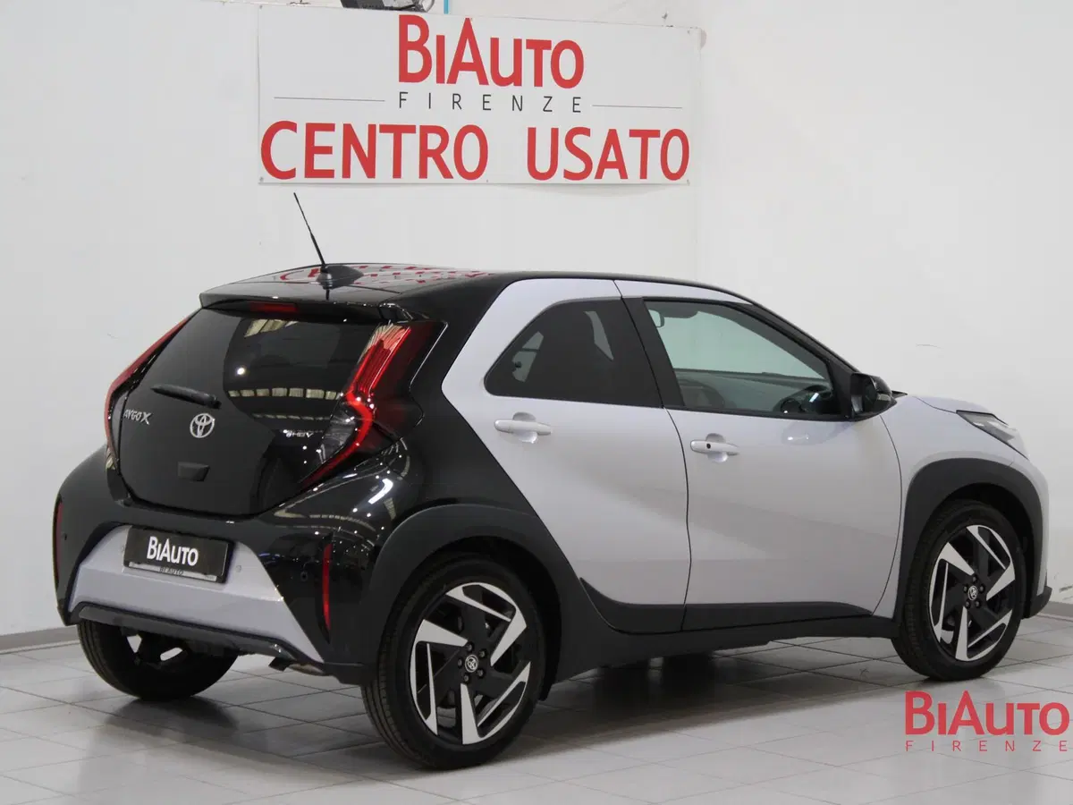 Toyota Aygo X nuova a Firenze (2)