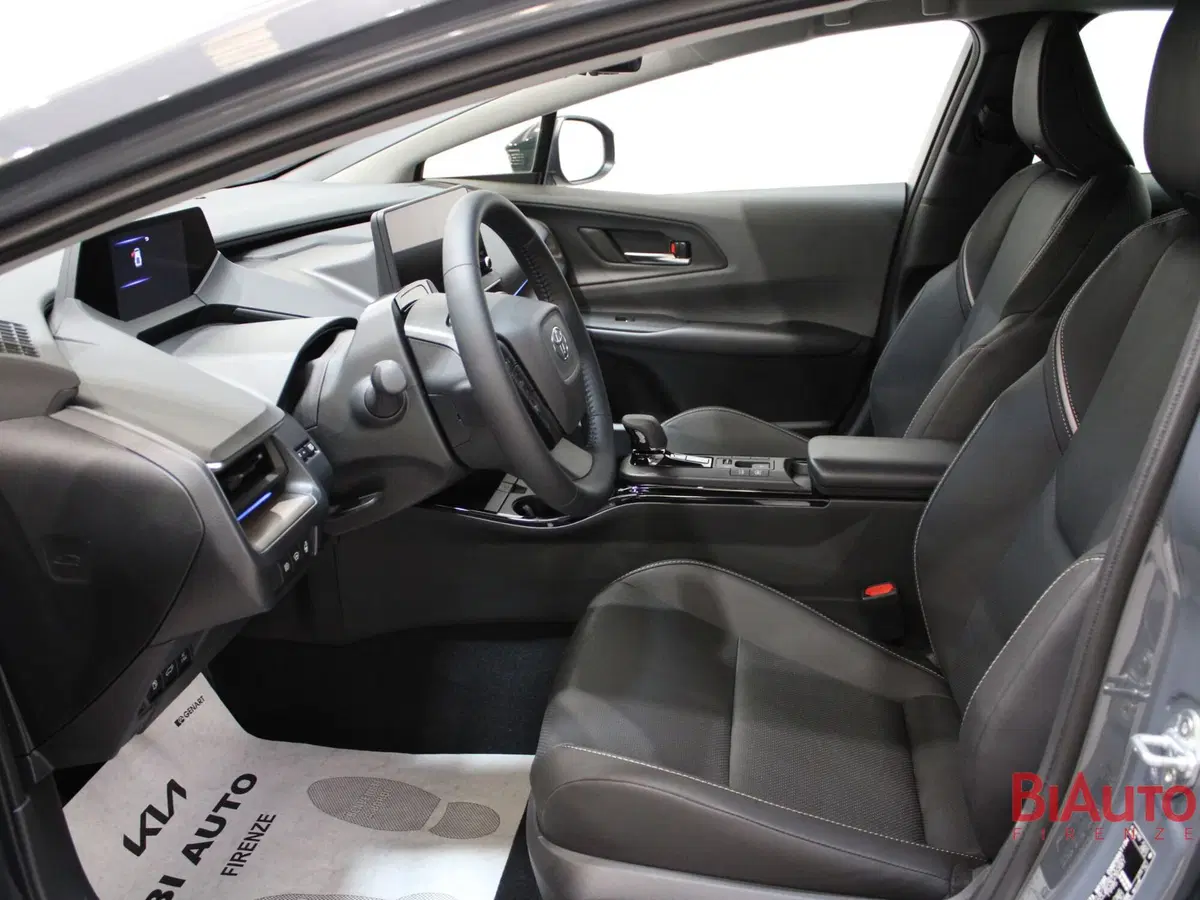 Toyota Prius nuova a Firenze (5)