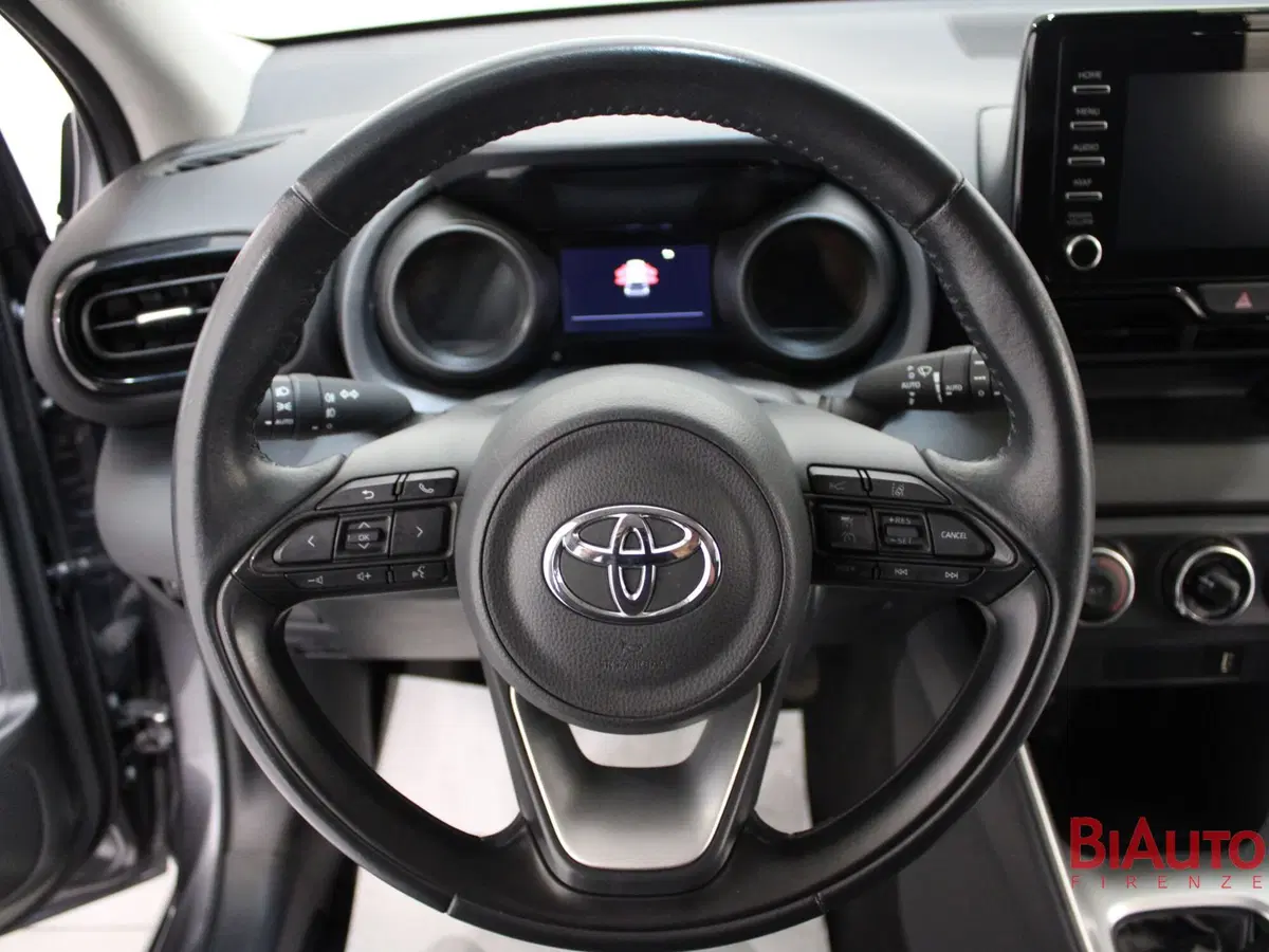 Toyota Yaris usata a Firenze (11)