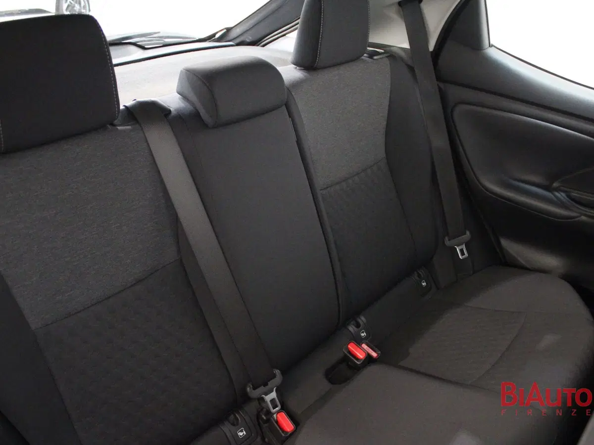 Toyota Yaris usata a Firenze (8)