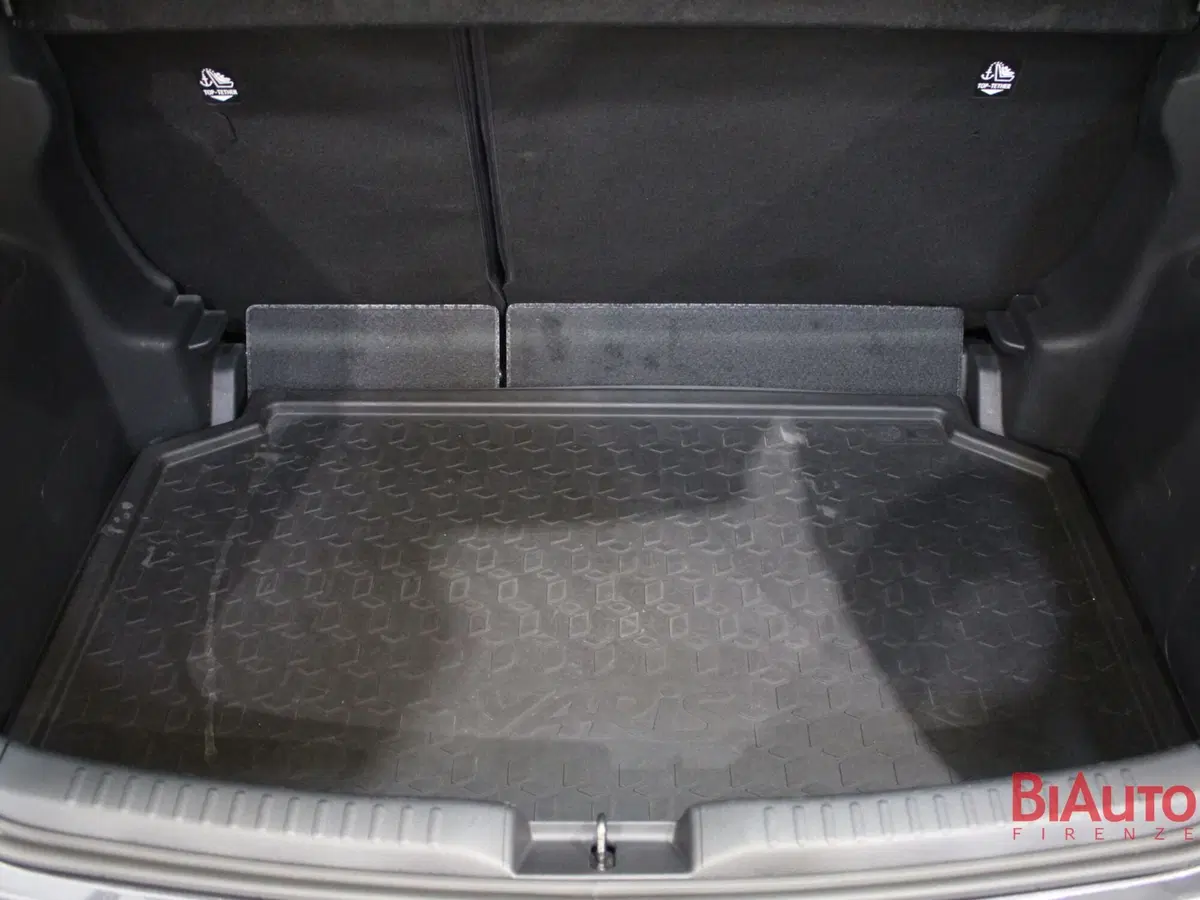 Toyota Yaris usata a Firenze (9)