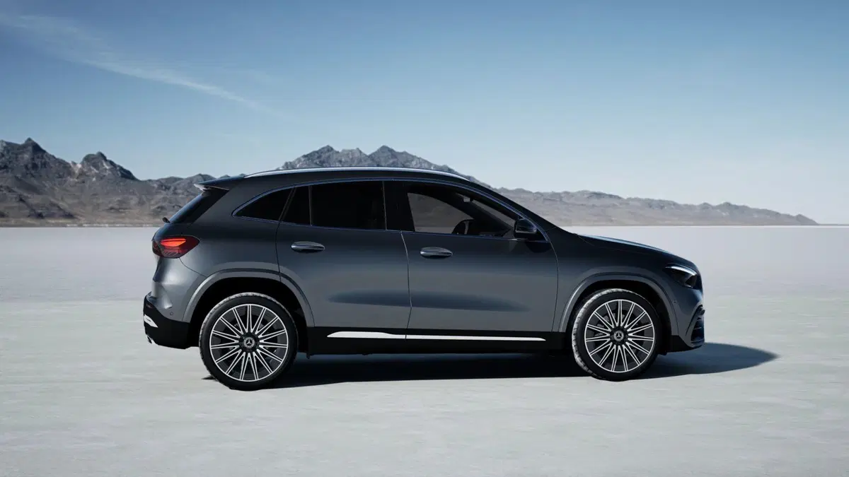 Mercedes-Benz GLA SUV nuova a Pescara (4)