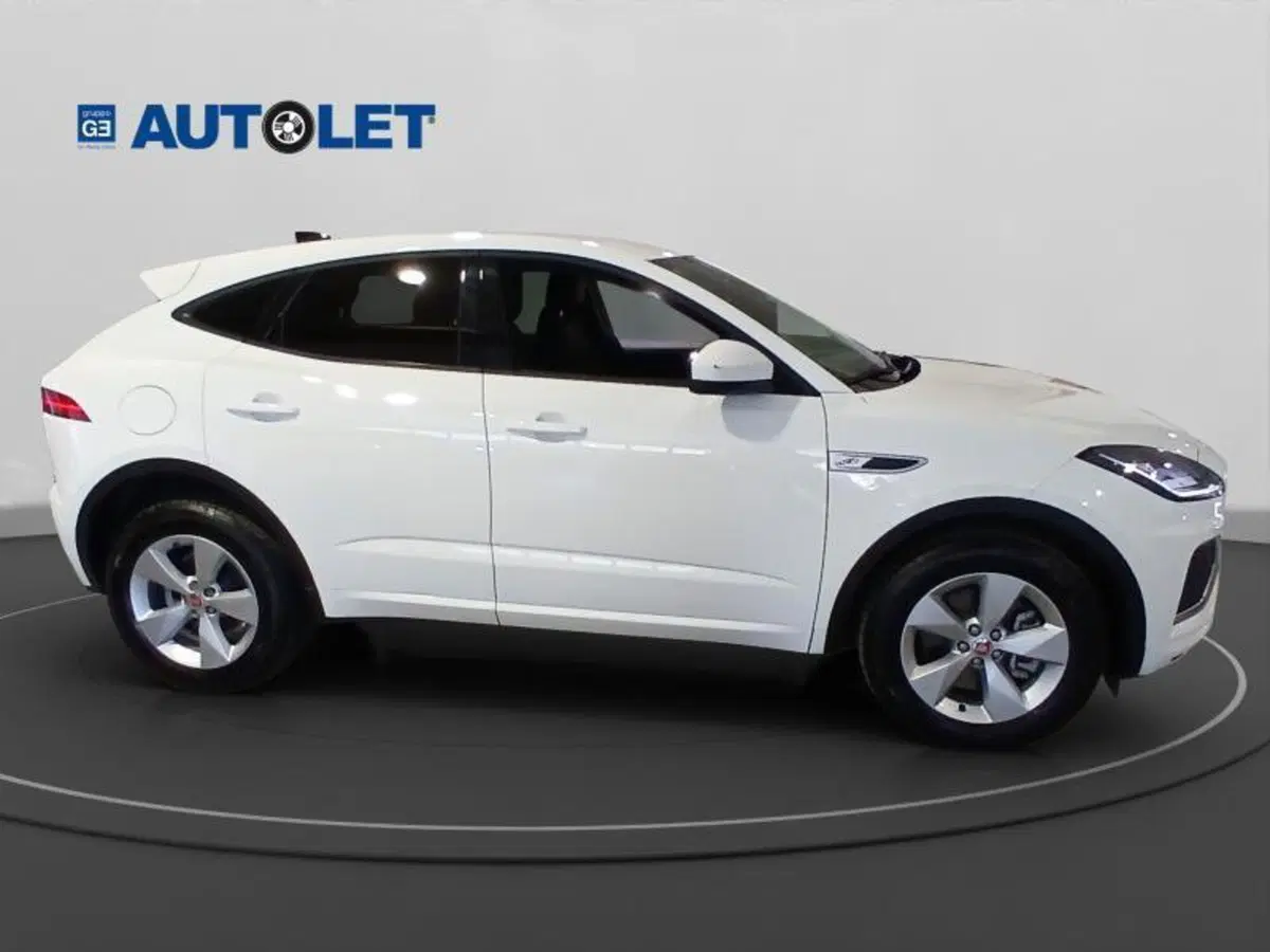 Jaguar E-Pace usata a Genova (4)
