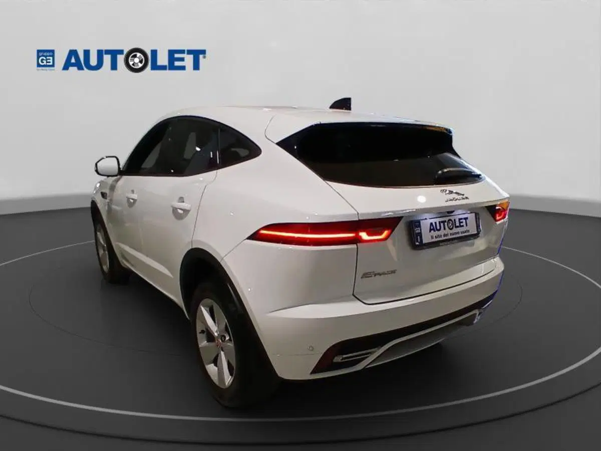 Jaguar E-Pace usata a Genova (8)