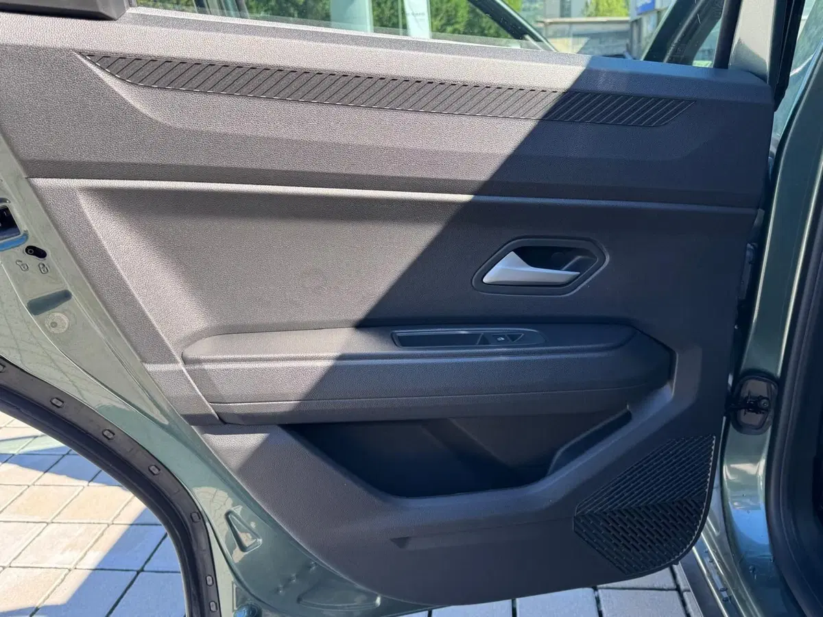 Dacia Bigster nuova a Como (9)