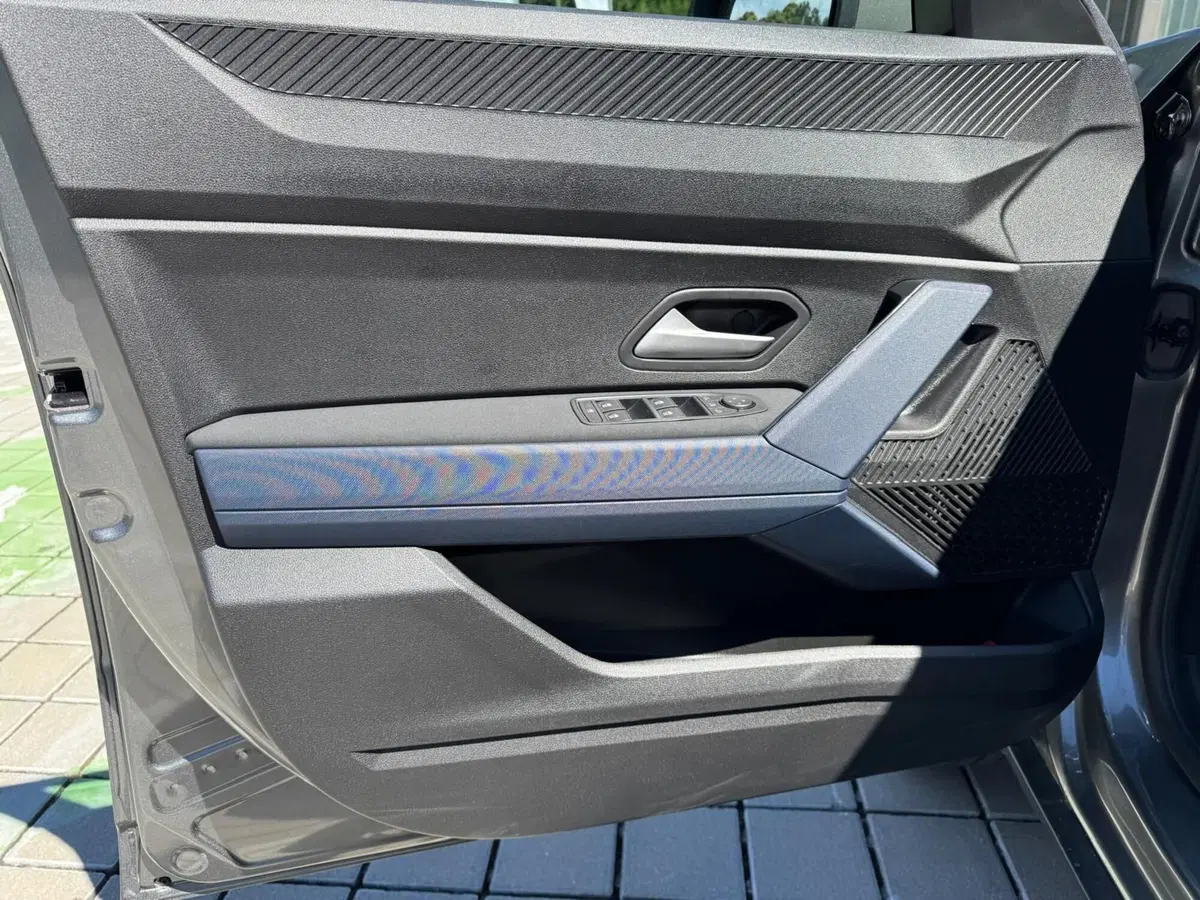 Dacia Bigster nuova a Como (11)